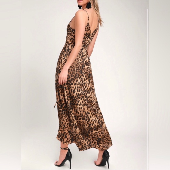 Essue Dress Wrap High-Low Stripes Size M Leopard Print New - Picture 2 of 3